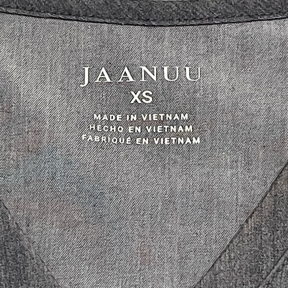 Jaanuu uniform top - Picture 2 of 3